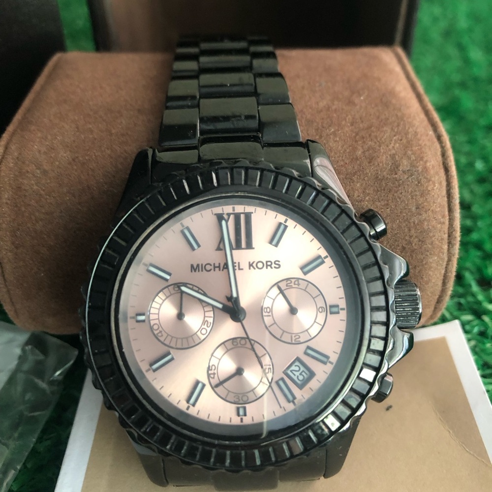 MICHAEL KORS Everest Chronograph MK5872 Womens Black Watch